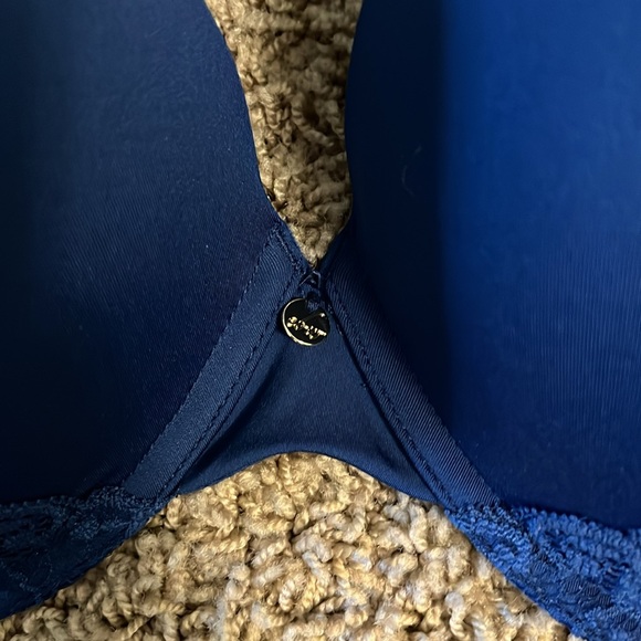 Essential Body Wear 38C Navy Padded Underwired Bra - Picture 3 of 5